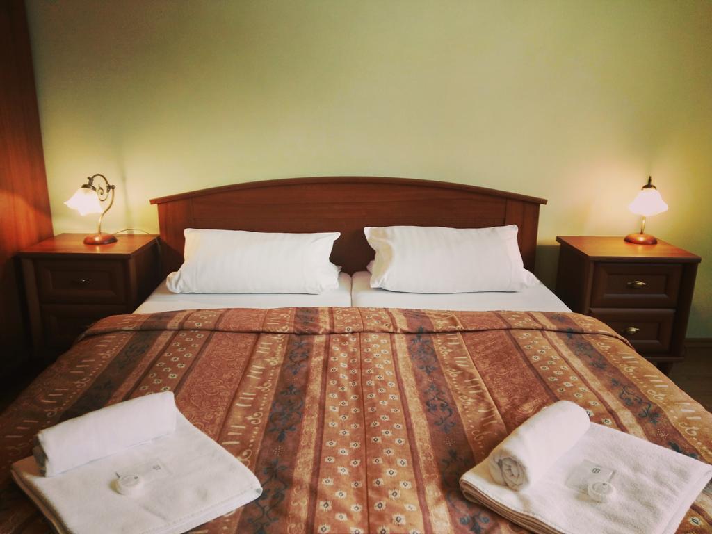 Hotel Derby Κάρλοβι Βάρι Εξωτερικό φωτογραφία