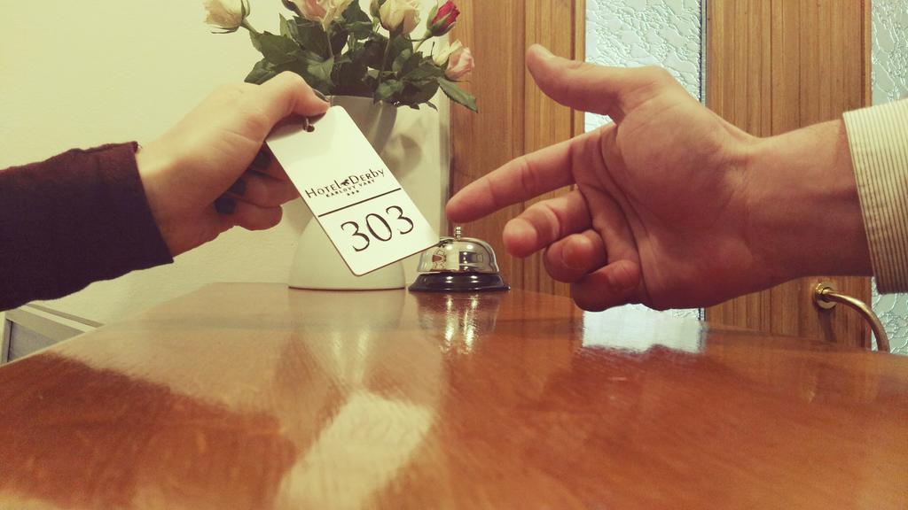 Hotel Derby Κάρλοβι Βάρι Εξωτερικό φωτογραφία
