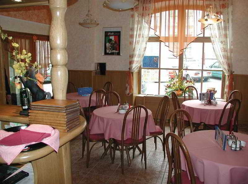 Hotel Derby Κάρλοβι Βάρι Εξωτερικό φωτογραφία