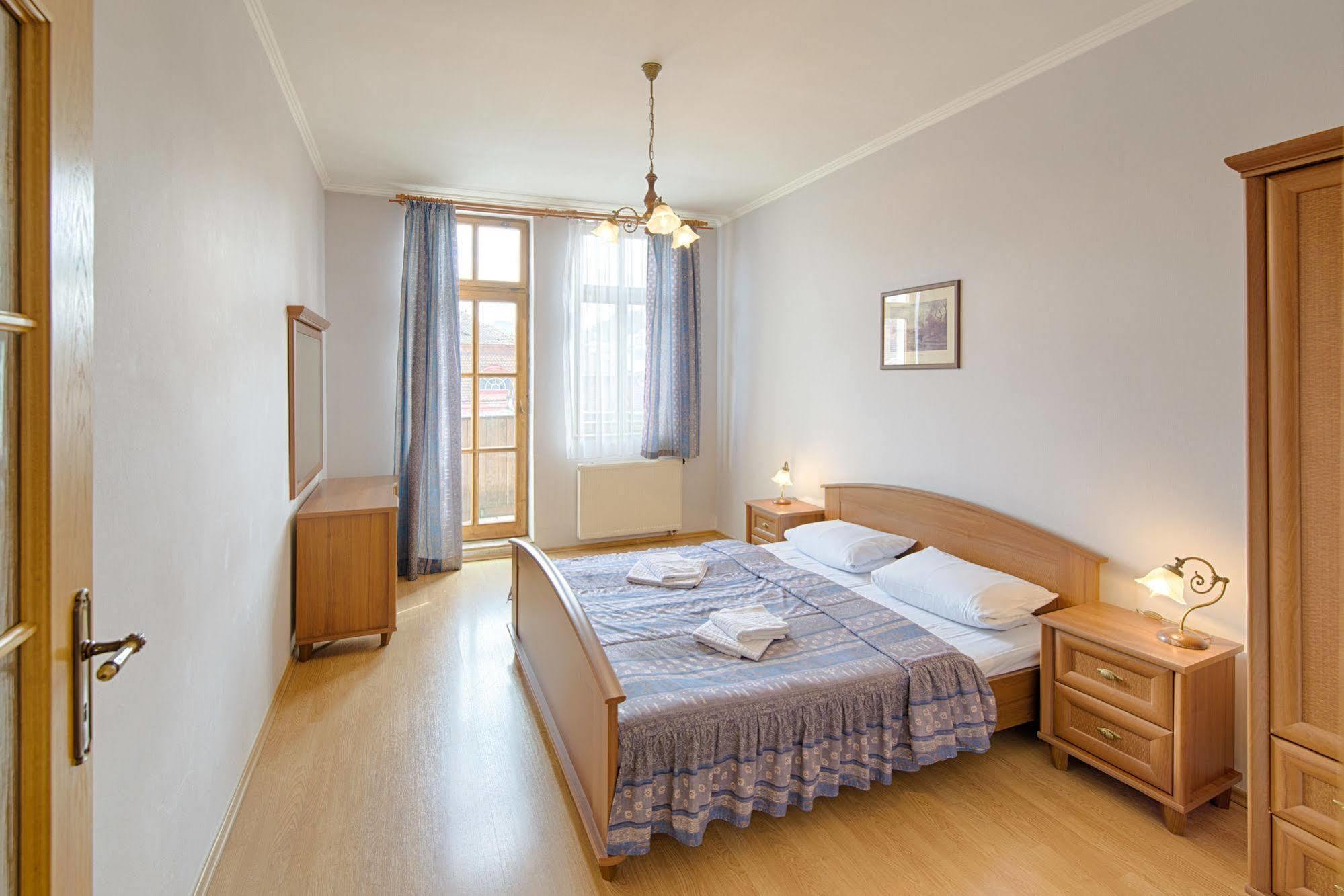 Hotel Derby Κάρλοβι Βάρι Εξωτερικό φωτογραφία