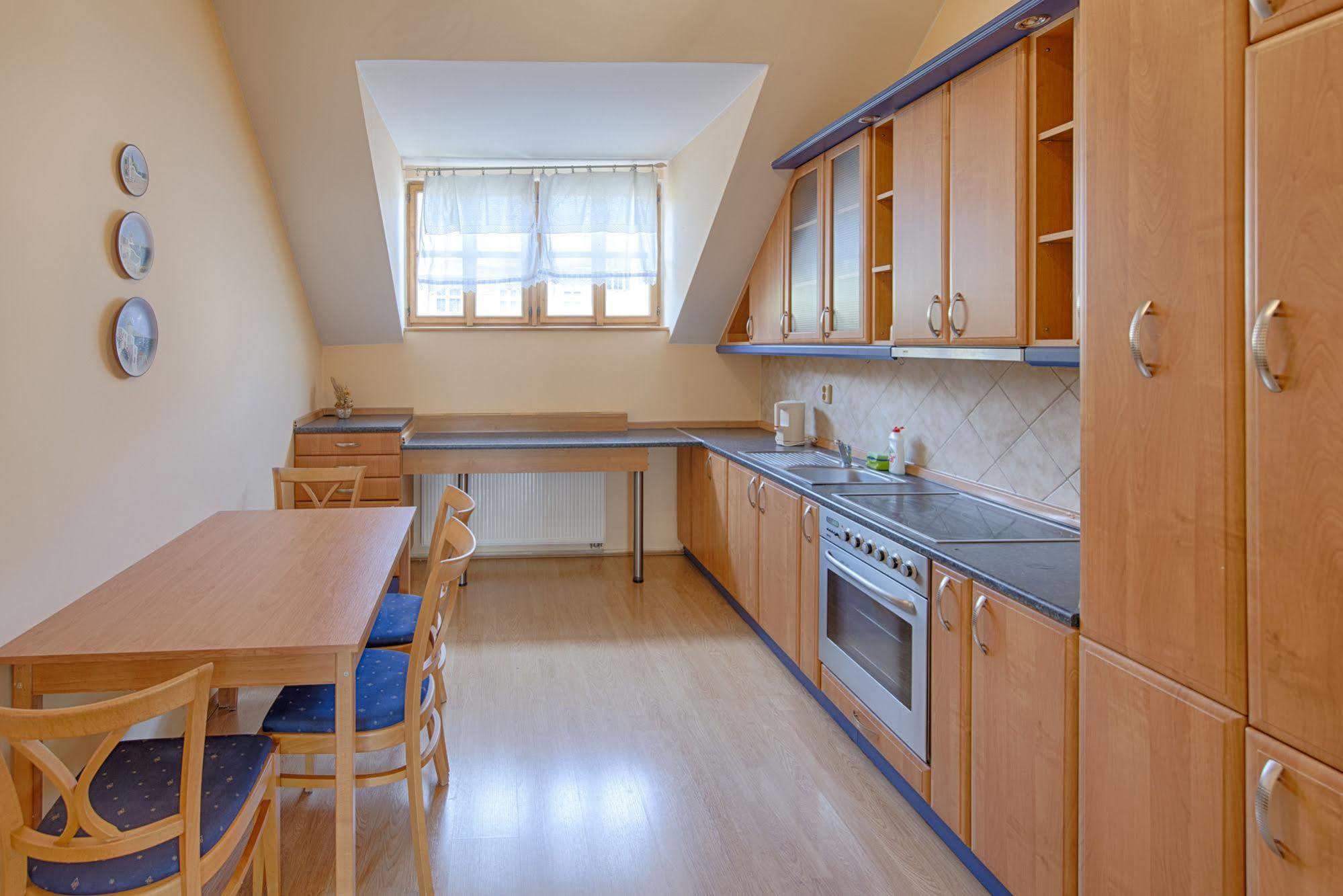 Hotel Derby Κάρλοβι Βάρι Εξωτερικό φωτογραφία