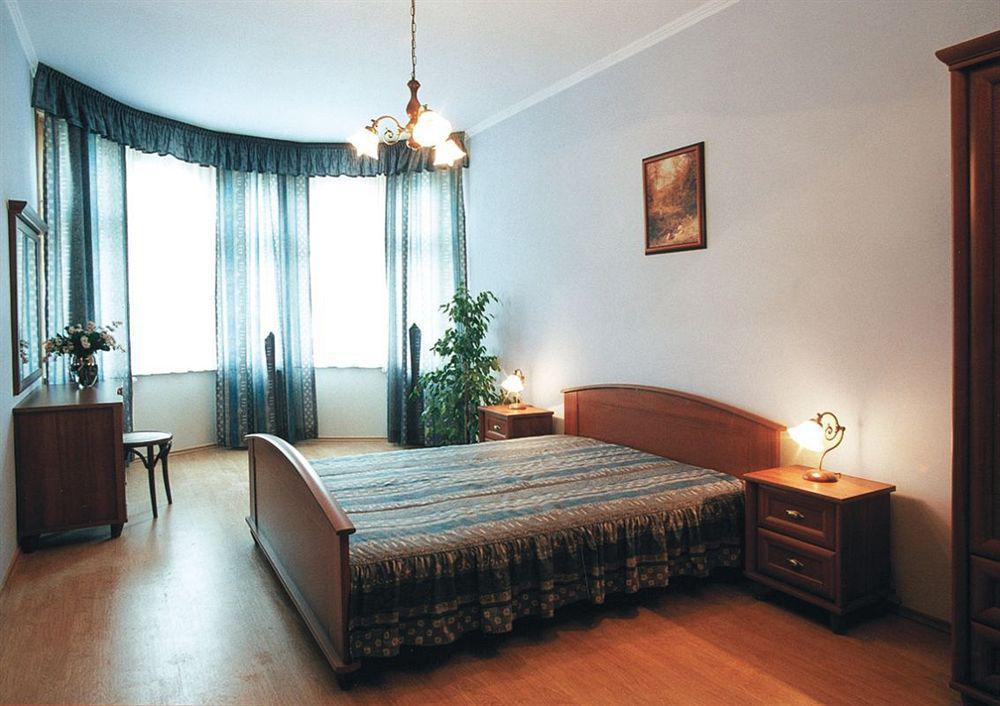 Hotel Derby Κάρλοβι Βάρι Δωμάτιο φωτογραφία
